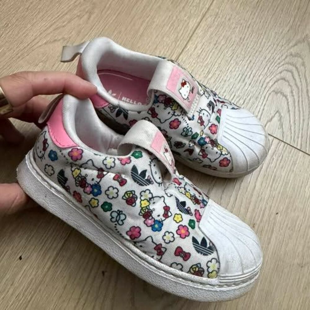Adidas Kids Superstar 360 Hello Kitty Shoes Size 8K